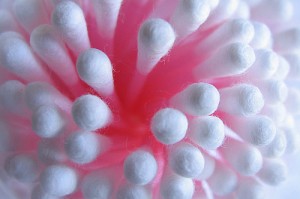 Использование ватных палочек